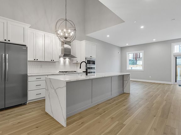 4th image of 265 Slocum St