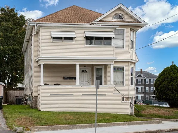 828-830 Stafford Rd, Fall River, MA 02721