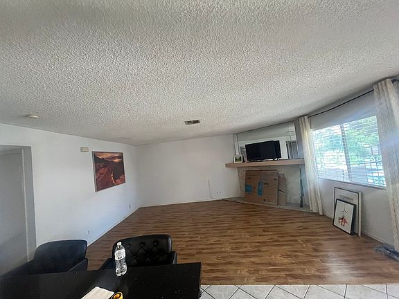 3rd image of 1317 Cinder Rock Dr Unit 201