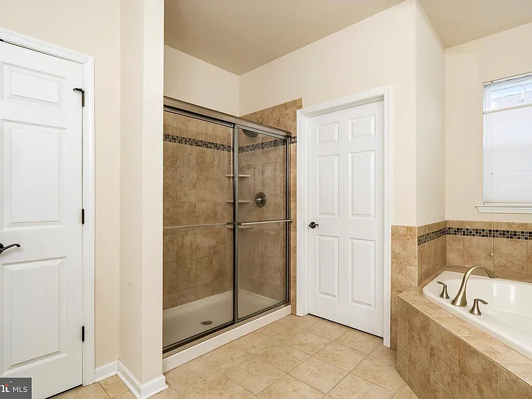 1711 Yearling Ct — Photo 29