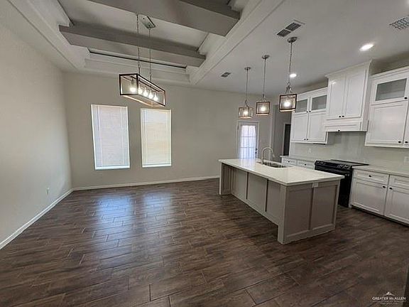 4th image of 714 Santa Isabel St