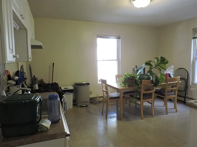 279 Pearl St #1 — Photo 6