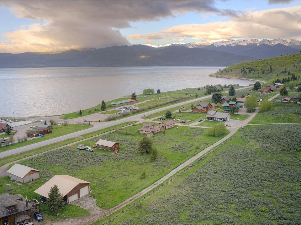 1 Outpost Mall Yellowstone Ave West Yellowstone, MT, 59758 Apartments