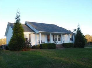 2268 Fall River Rd, Leoma, TN 38468