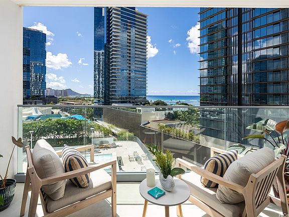 2nd image of 1000 Auahi St Unit 1002