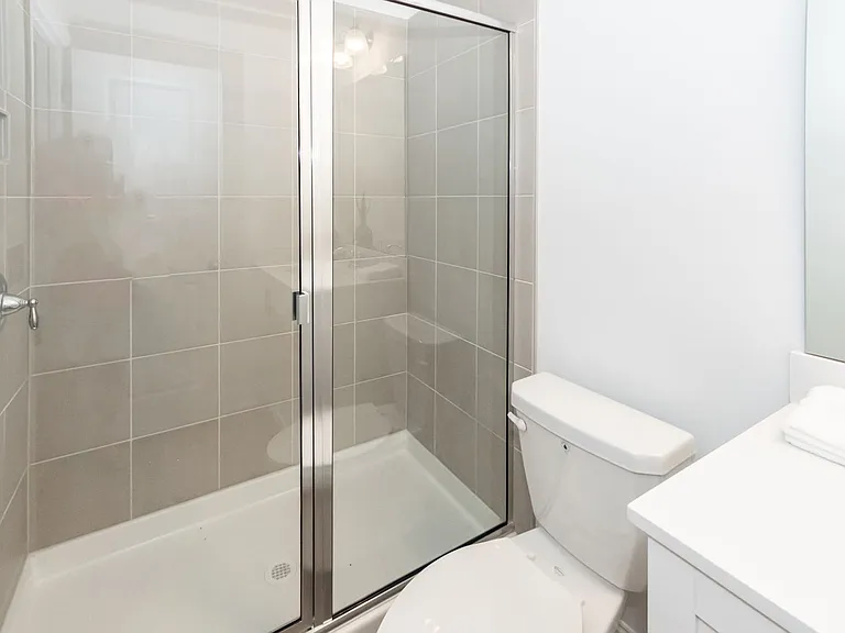 302 Twin Rivers Dr — Photo 22
