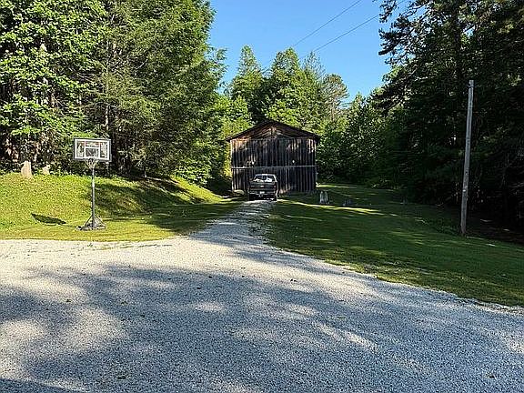 3rd image of 2633 Rocklick Rd
