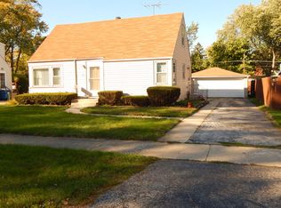 208 Hayes Dr, Northlake, IL