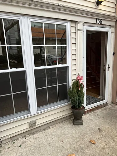 155 W Market St #1G1X Photo 1