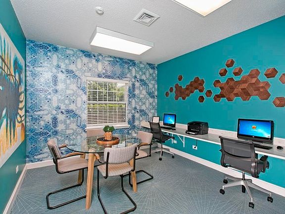 3rd image of 1716 Ontario Ave APT 204