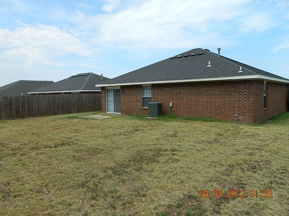 2nd image of 906 Rachel Ave