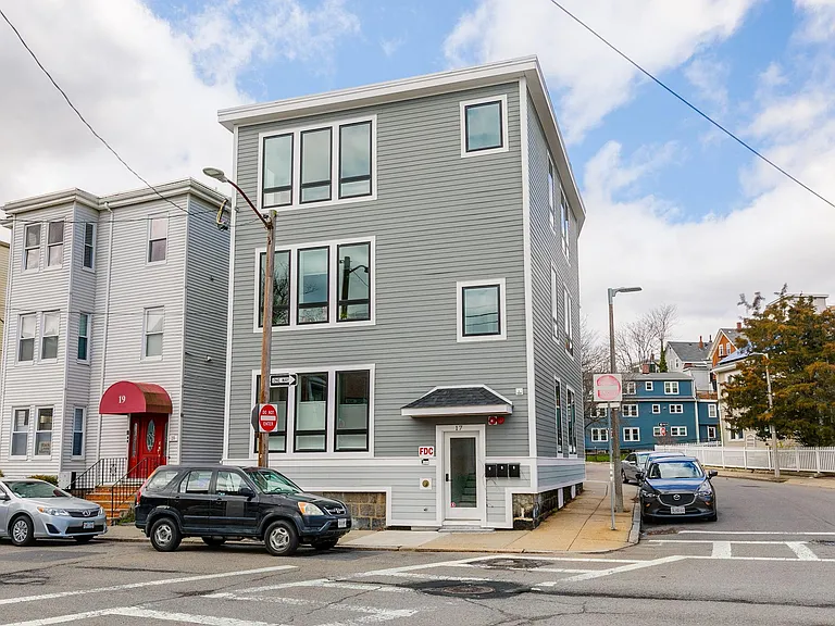 17 Chestnut Ave #3 — Photo 11