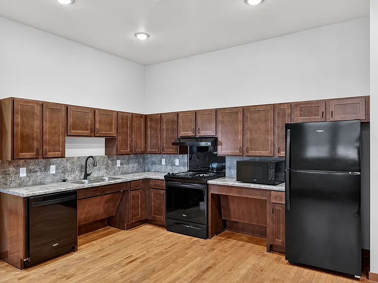 1520 Morningside Ave — Photo 29