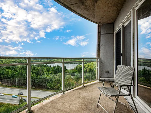 60 Walter Havill Dr #910, Halifax, NS B3N 0A9