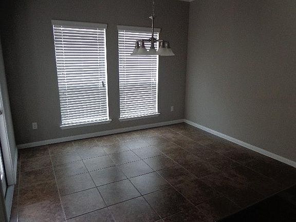 5th image of 423 Wedgwood Dr