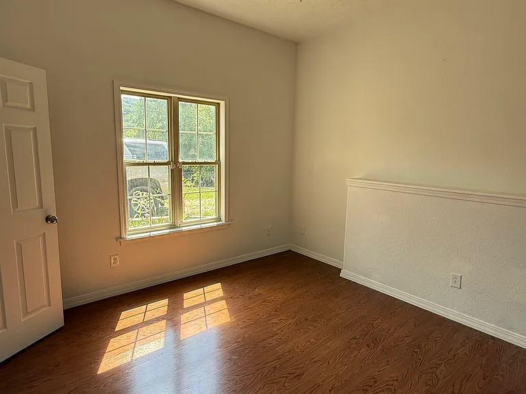 19 Oak Creek Cir — Photo 49