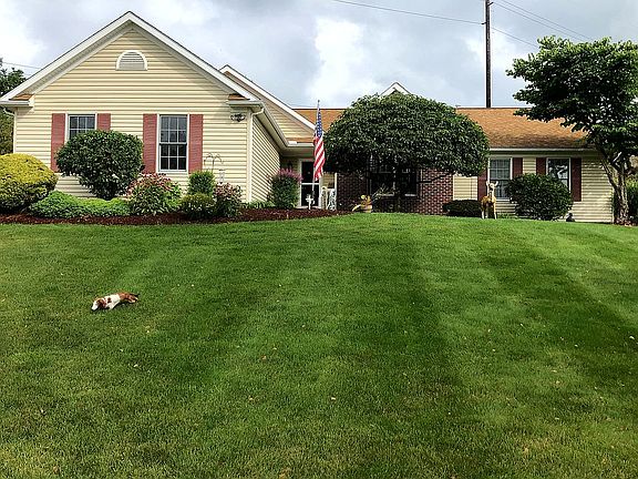 2nd image of 4178 Red Oak Cir NW