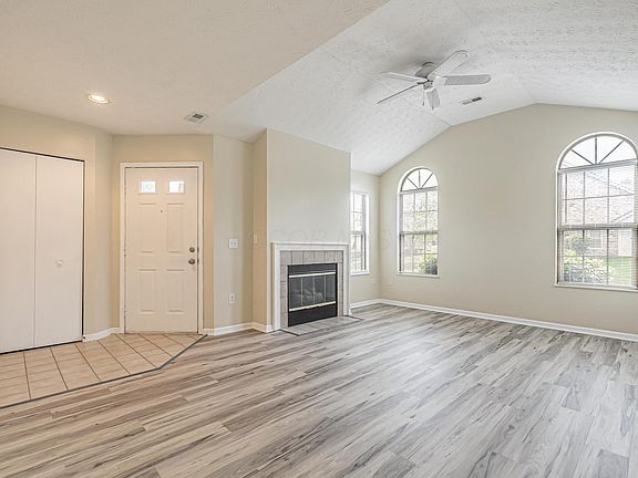 5th image of 8595 Stonewoods Ln