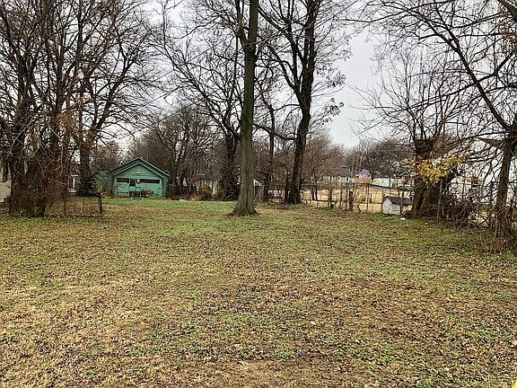 4th image of 1411 W Admiral Blvd