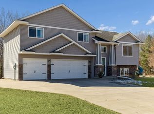 40248 Golden Way, North Branch, MN 55056