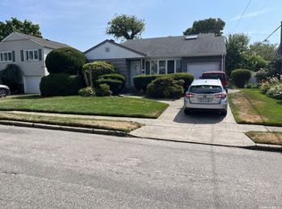 545 Benton Rd, East Meadow, NY 11554