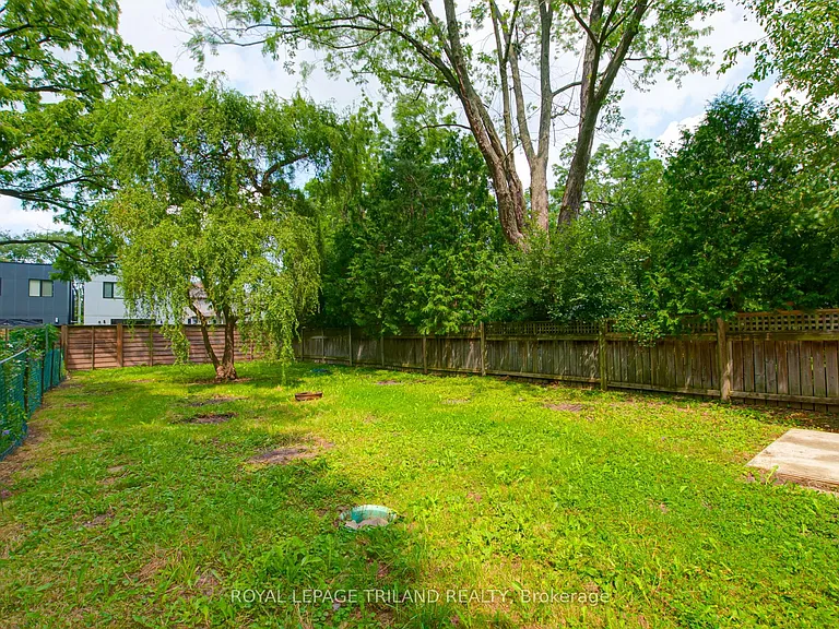 210 Emery St E — Photo 25