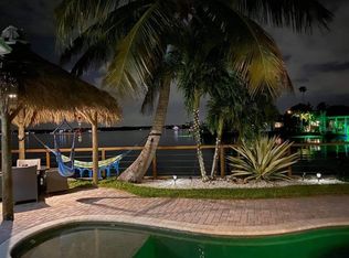 16029 Redington Dr, Redington Beach, FL 33708