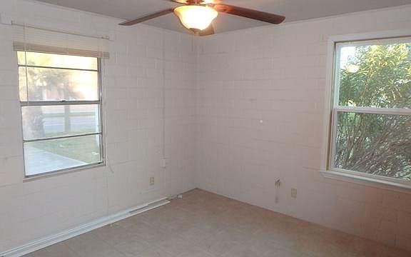 5th image of 1805 N Adams St