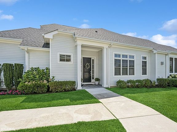 2nd image of 25 Sweet Meadow Ct #65