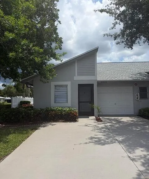 8934 Sunnywood Pl — Photo 2