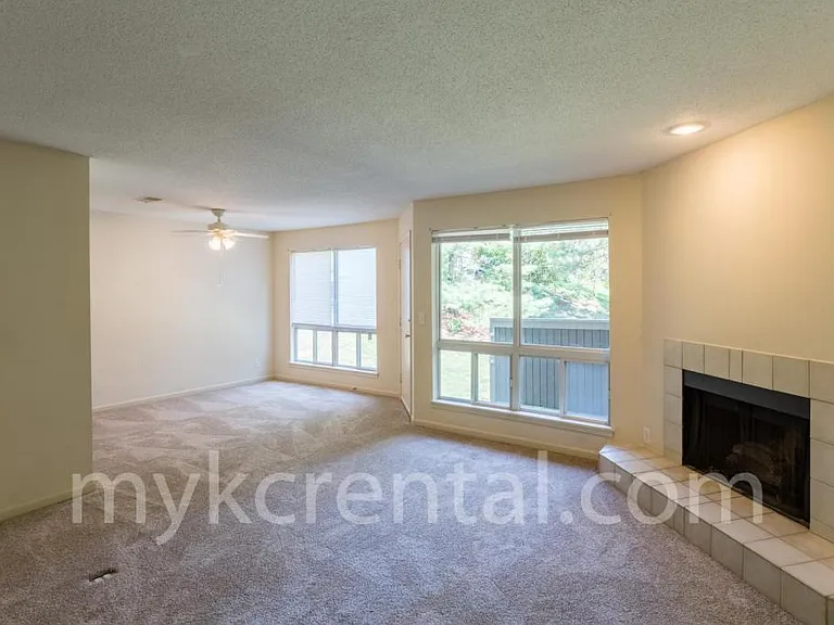 11204 Nieman Rd #101 — Photo 2