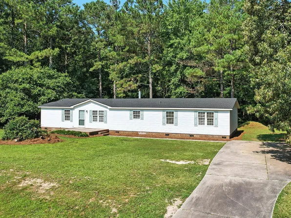 6833 Bristle Bark Ct, Wendell, NC 27591