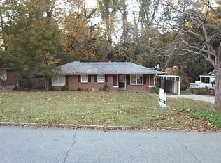 2594 Addison Dr, Doraville, GA 30340