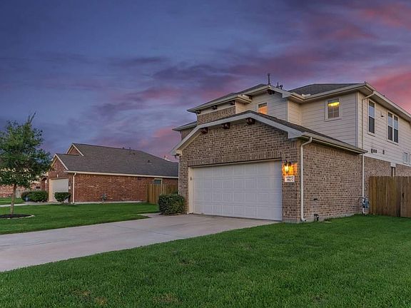 3rd image of 3607 Hera Dr