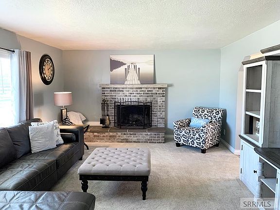 4th image of 1795 Brenthaven St