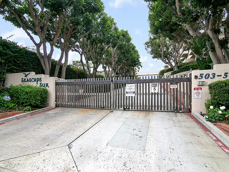 573 S Sierra Ave #6 — Photo 47
