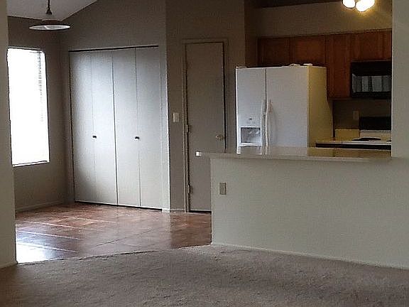 Living, dining & kitchen 
