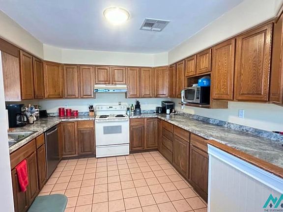 2nd image of 205 Rio Grande Cir