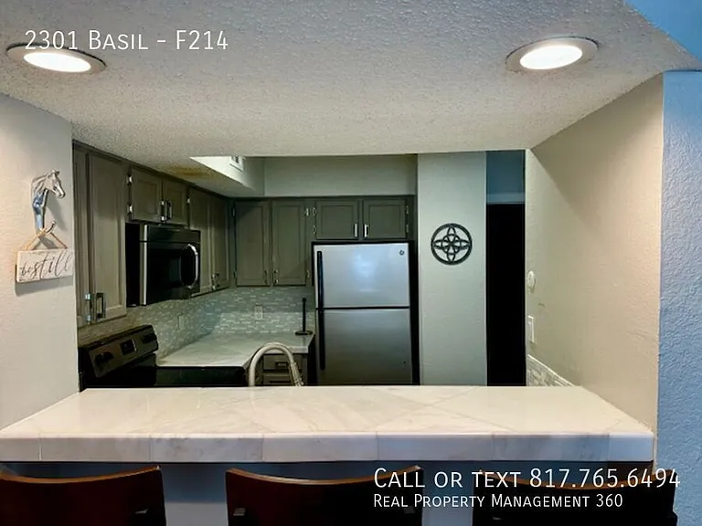 2301 Basil Dr #F214 — Photo 4