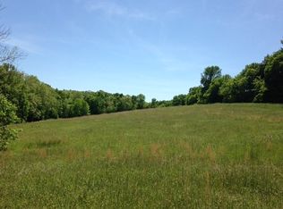 1225 Harrods Fork Cir, Columbia, KY 42728