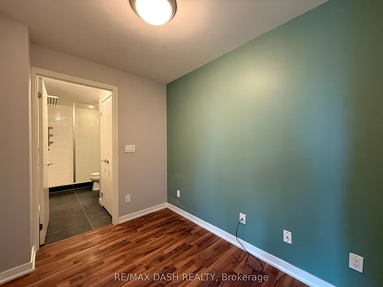 55 E Liberty St #918 — Photo 20