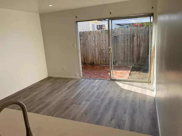 4512 Bond St — Photo 11