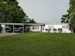2821 Satsuma Dr, Sarasota, FL 34239