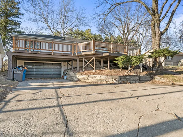 3225 Easton Blvd, Des Moines, IA 50317