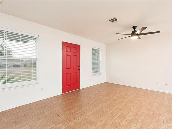 2nd image of 1821 W Roosevelt St