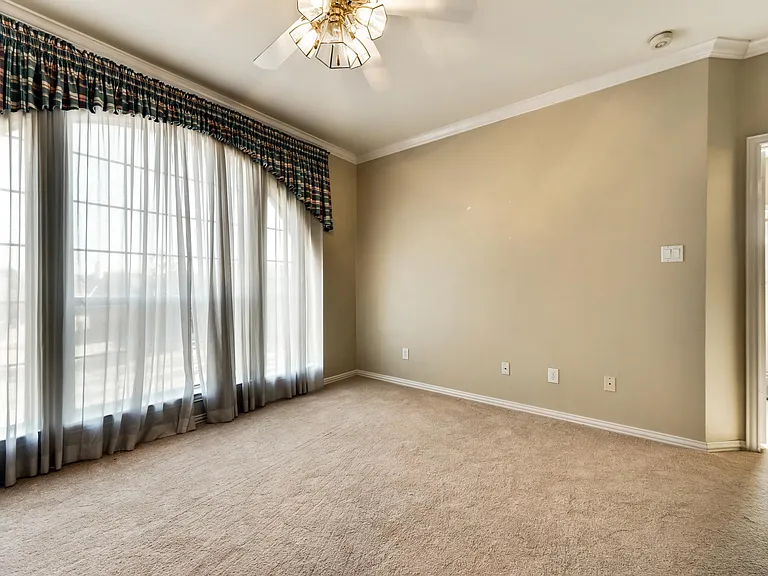 Media / Lounge /Game room