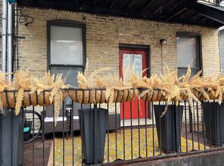 1151 W Erie St #1R, Chicago, IL 60642