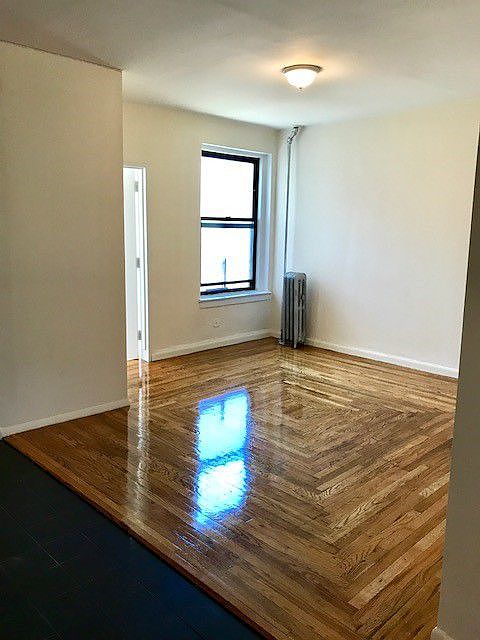 1st image of 2426 29th St APT 2B