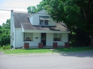 606 E 7th St, Manchester, OH 45144