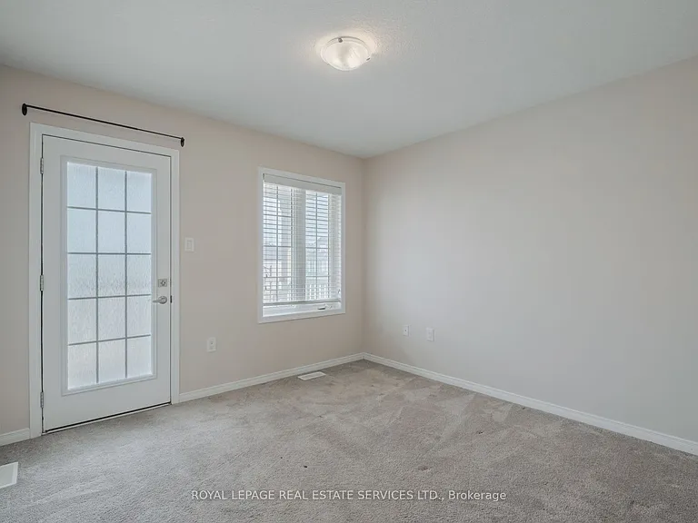 152 Munro Cir — Photo 41